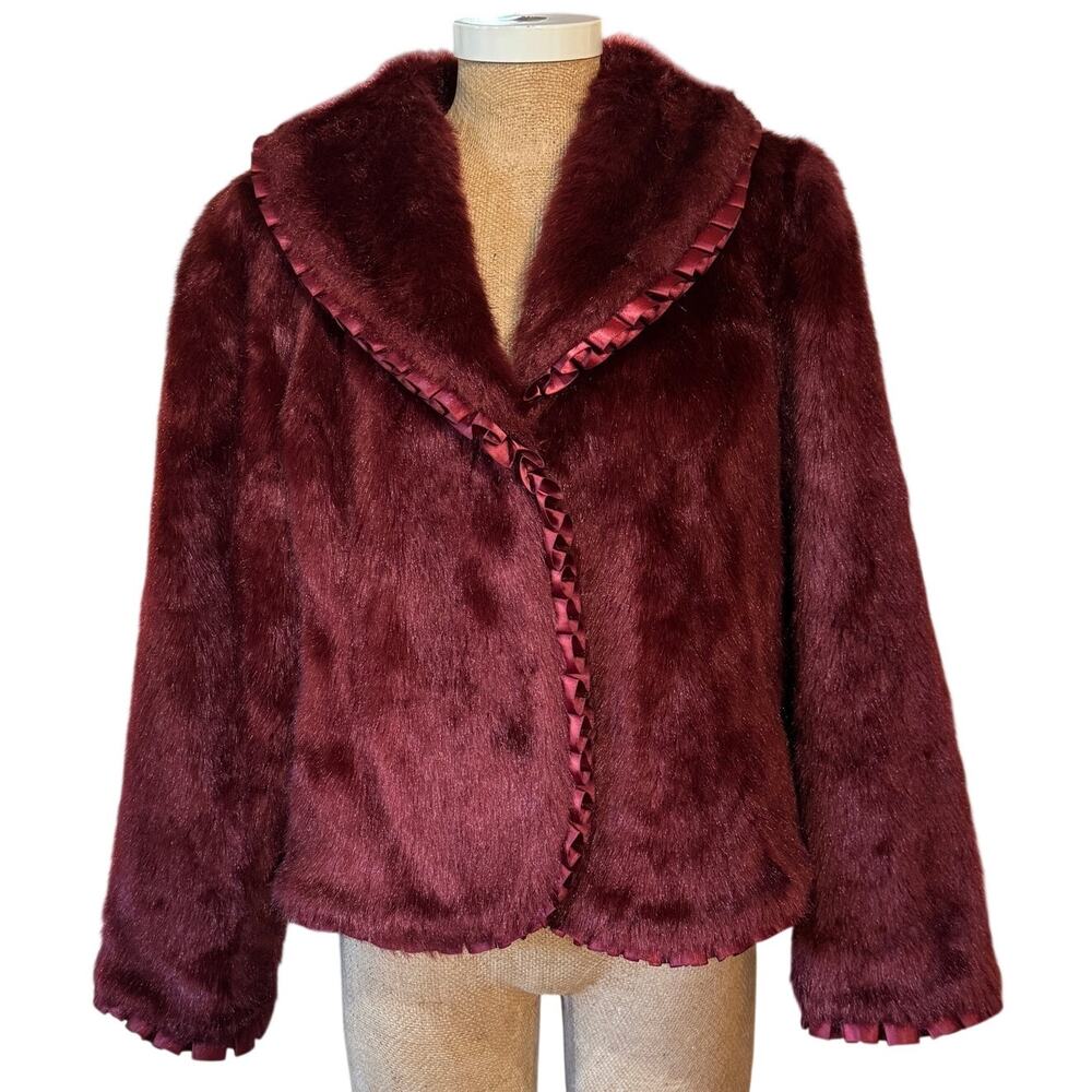 Jerry Lewis Luxuries Burgundy Faux Fur Coat Satin Ribbon Time Size Medium EUC